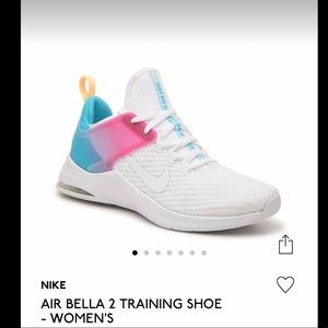 Nike Air Bella size 7